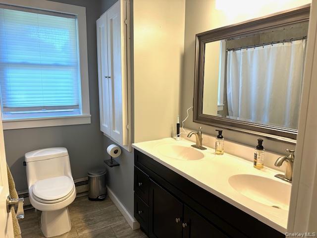 32 Greentree Drive N, Hyde Park, NY 12538