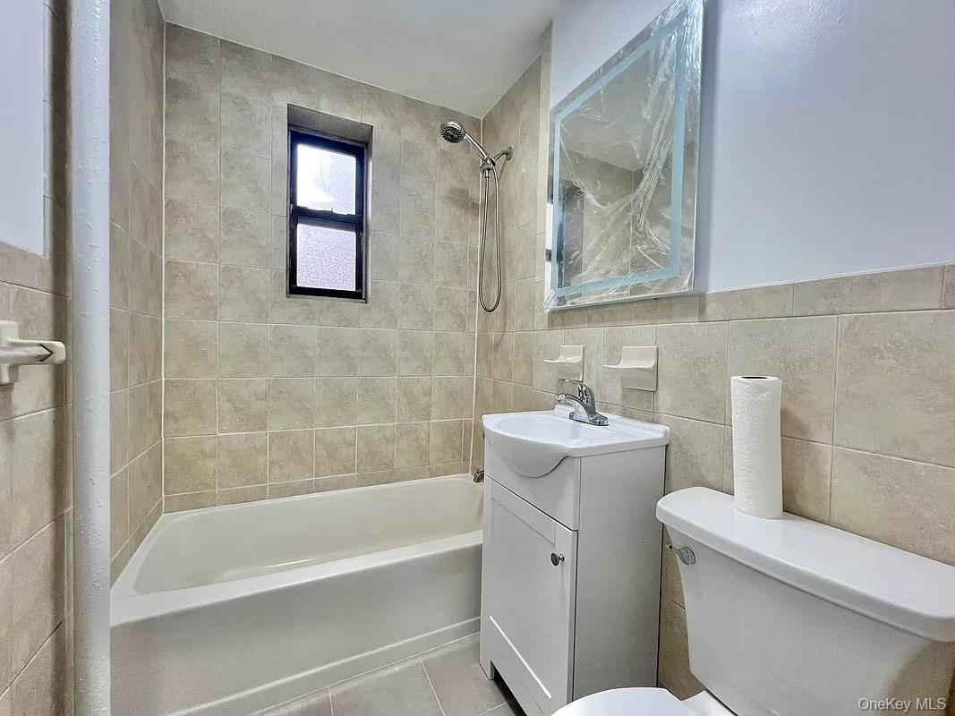 44-21 Macnish Street # 2G, Elmhurst, NY 11373
