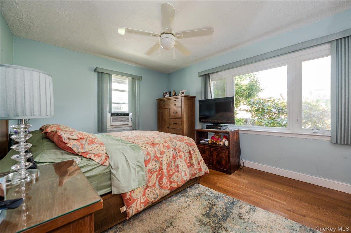 3354 Knight Street, Oceanside, NY 11572