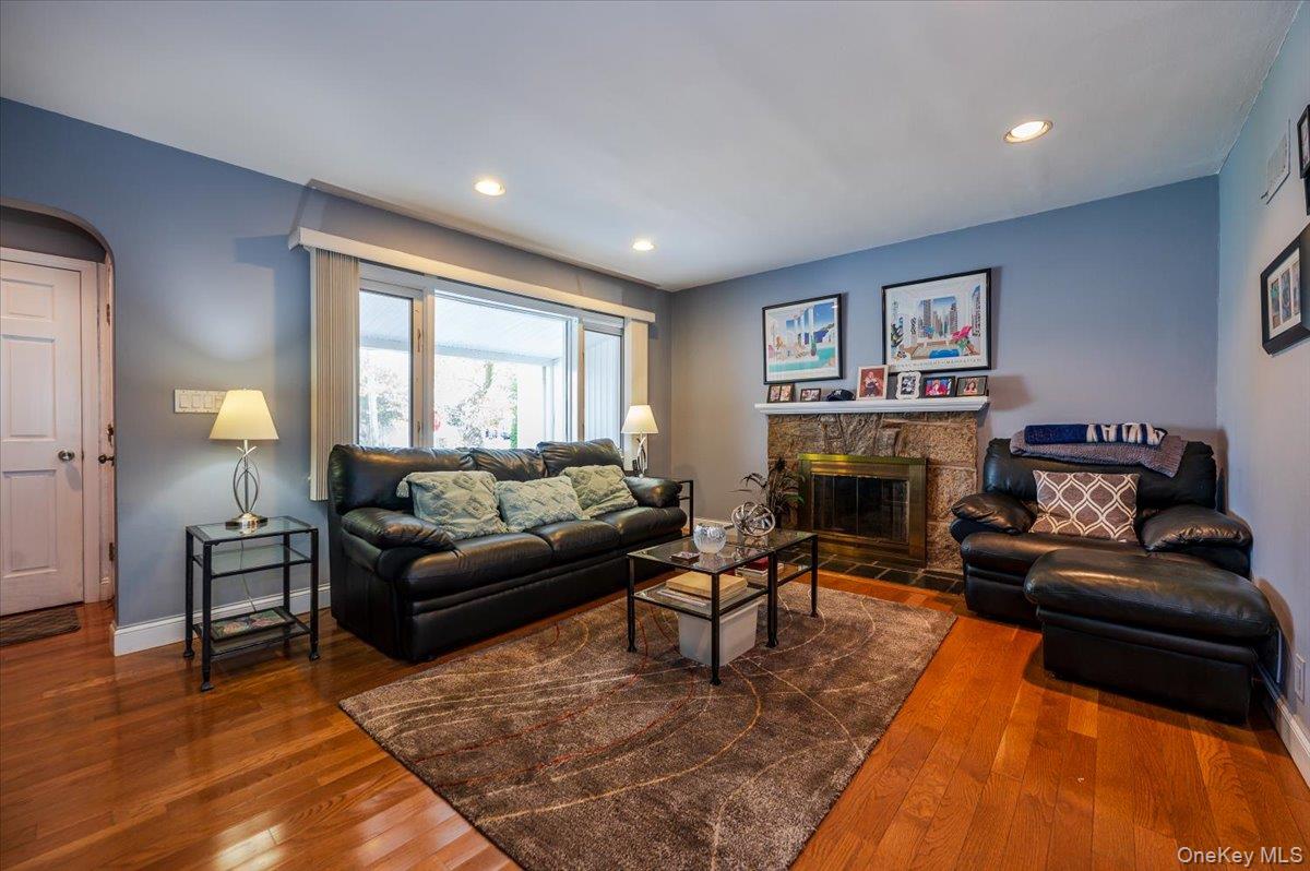 3354 Knight Street, Oceanside, NY 11572