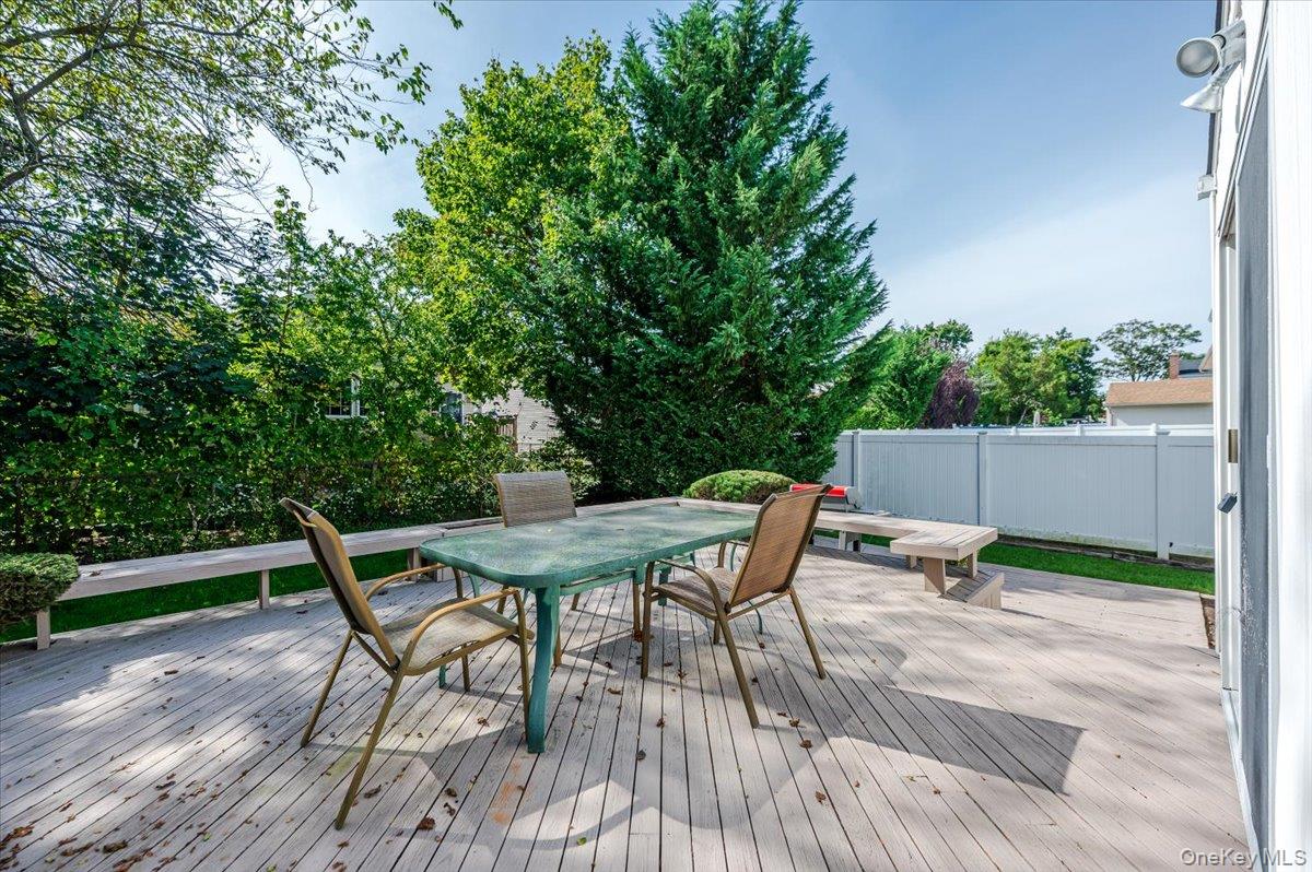 3354 Knight Street, Oceanside, NY 11572