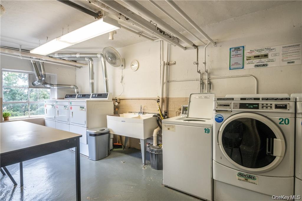 25 SHADY GLEN Court # 1A, New Rochelle, NY 10805