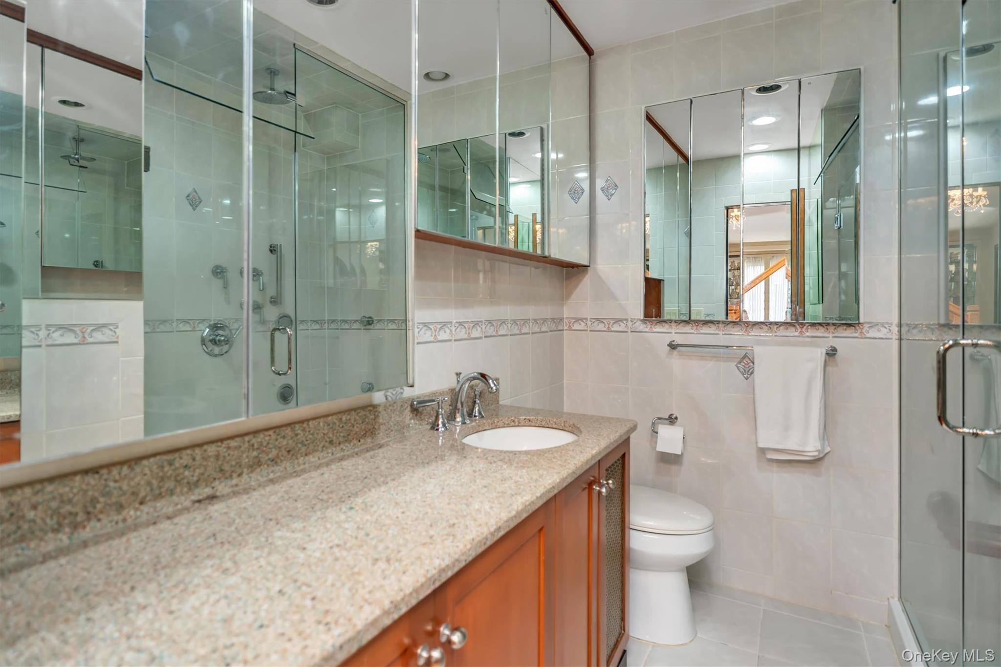 34 W 2nd Street, Freeport, NY 11520