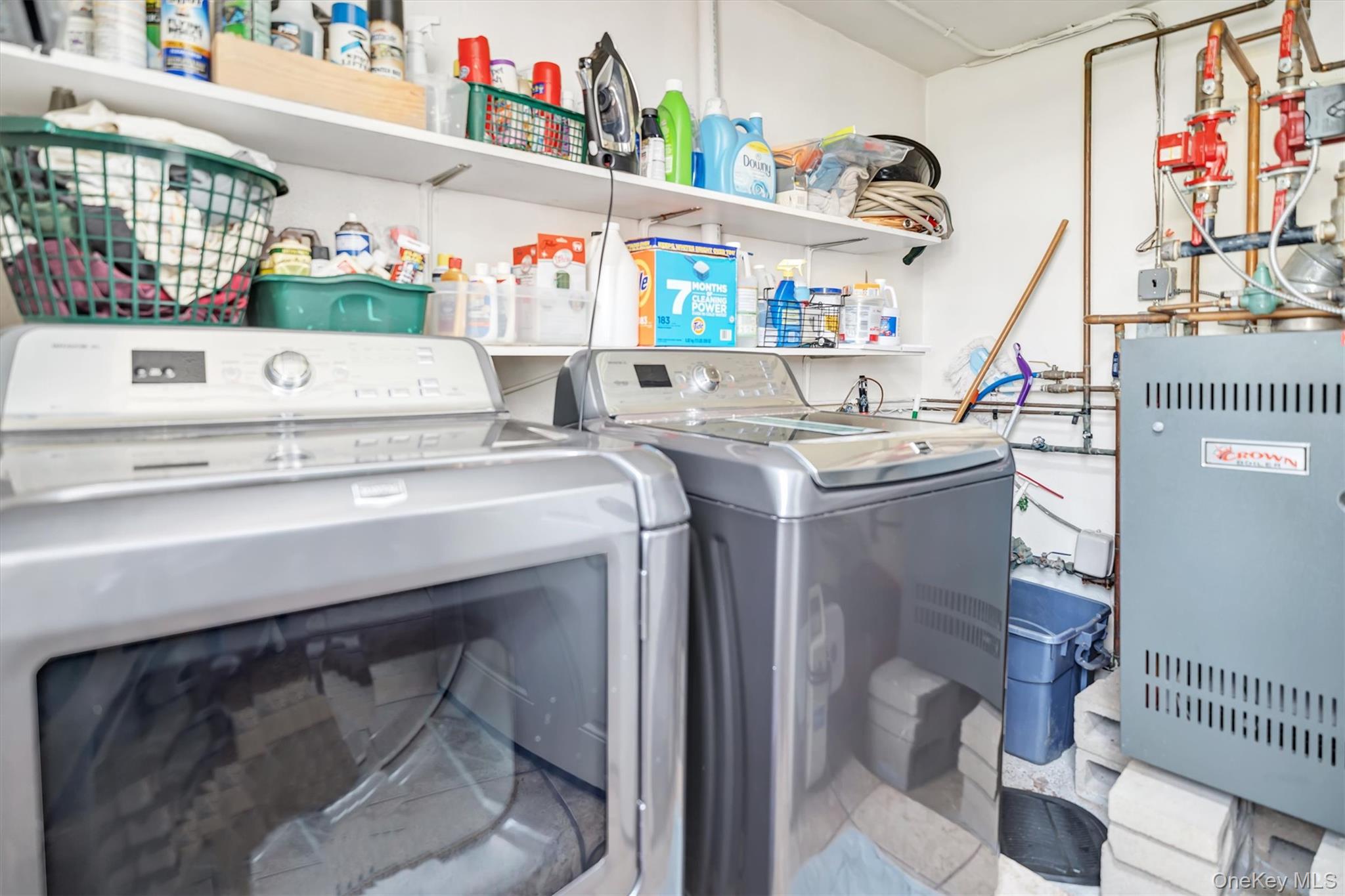 34 W 2nd Street, Freeport, NY 11520