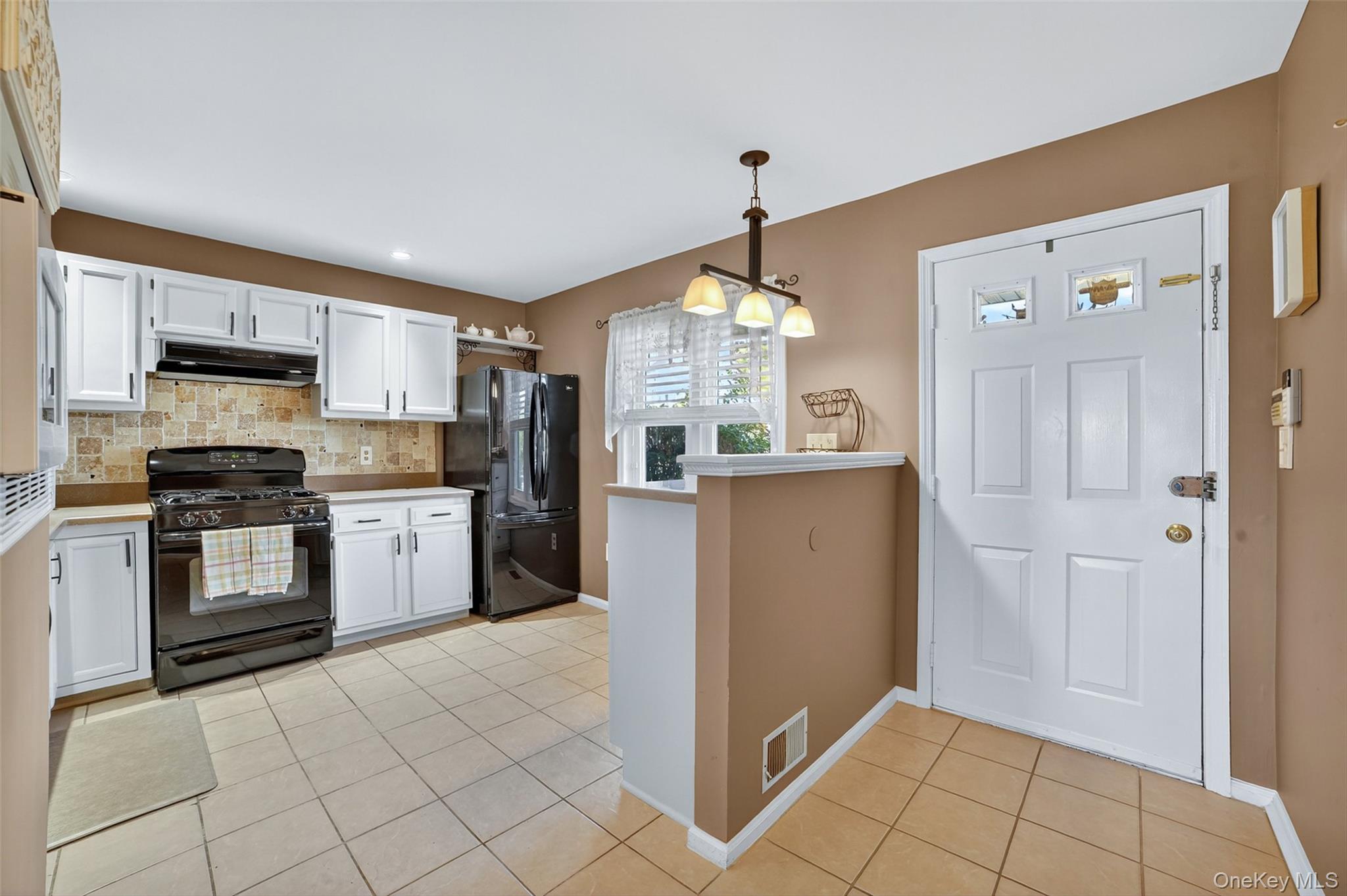 204 Mallard Way, Peekskill, NY 10566