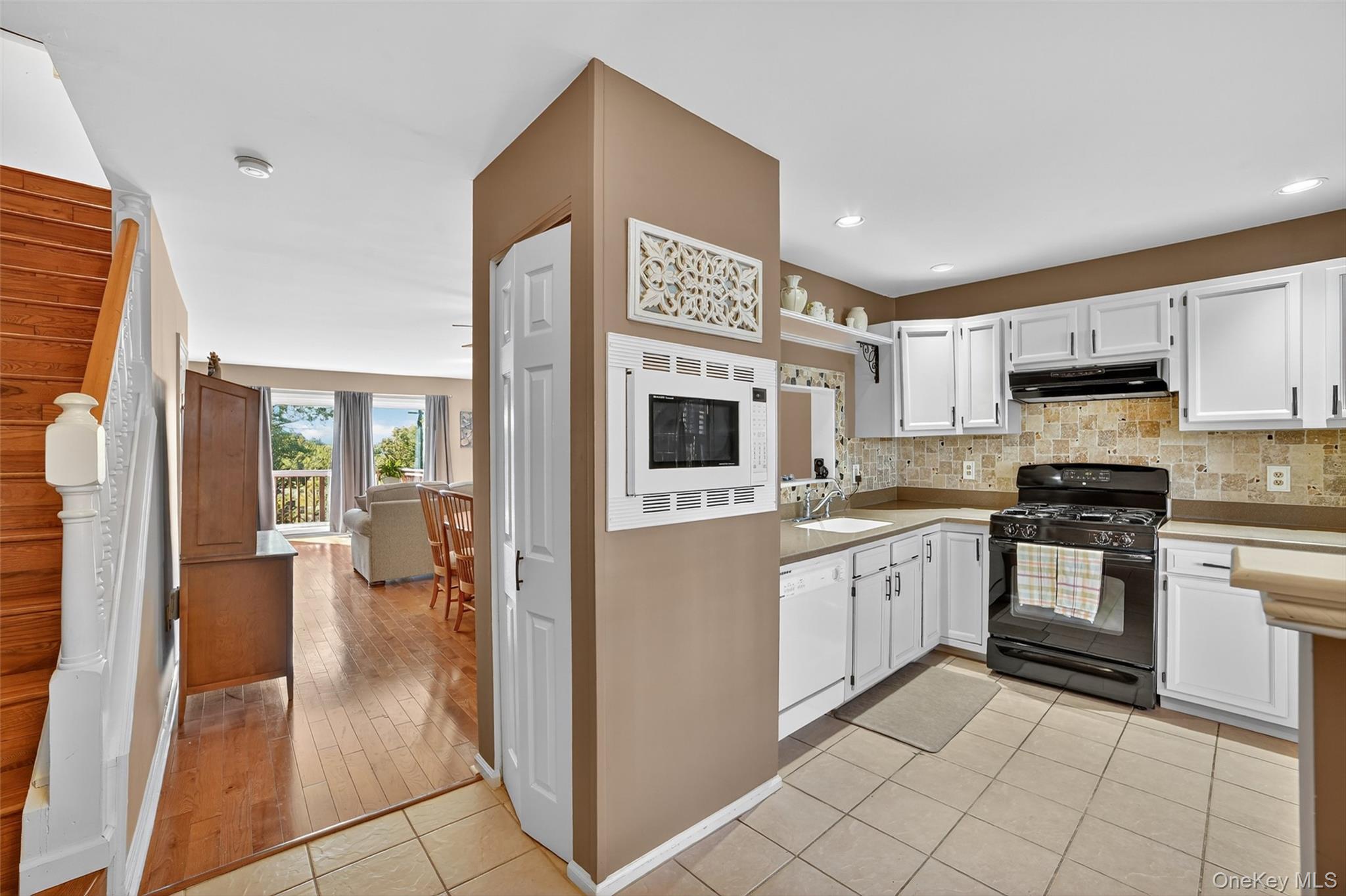 204 Mallard Way, Peekskill, NY 10566