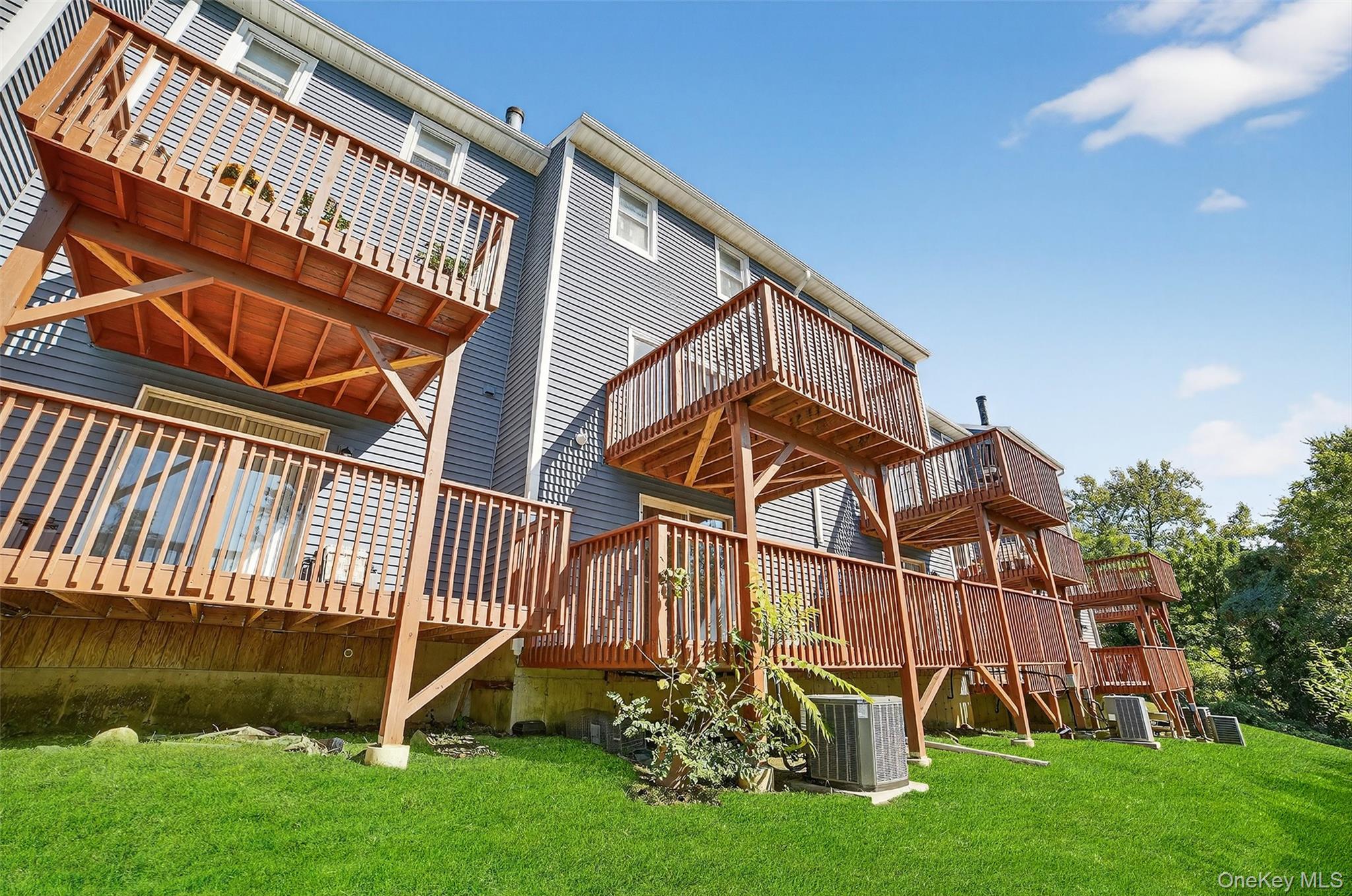 204 Mallard Way, Peekskill, NY 10566