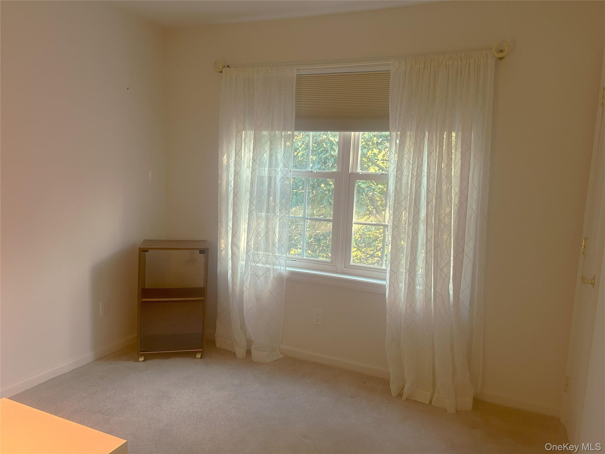 1082 Savoy Drive, Melville, NY 11747