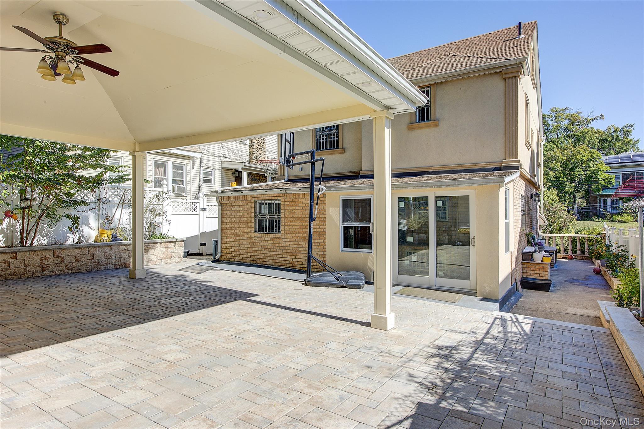 85-54 148th Street, Briarwood, NY 11435