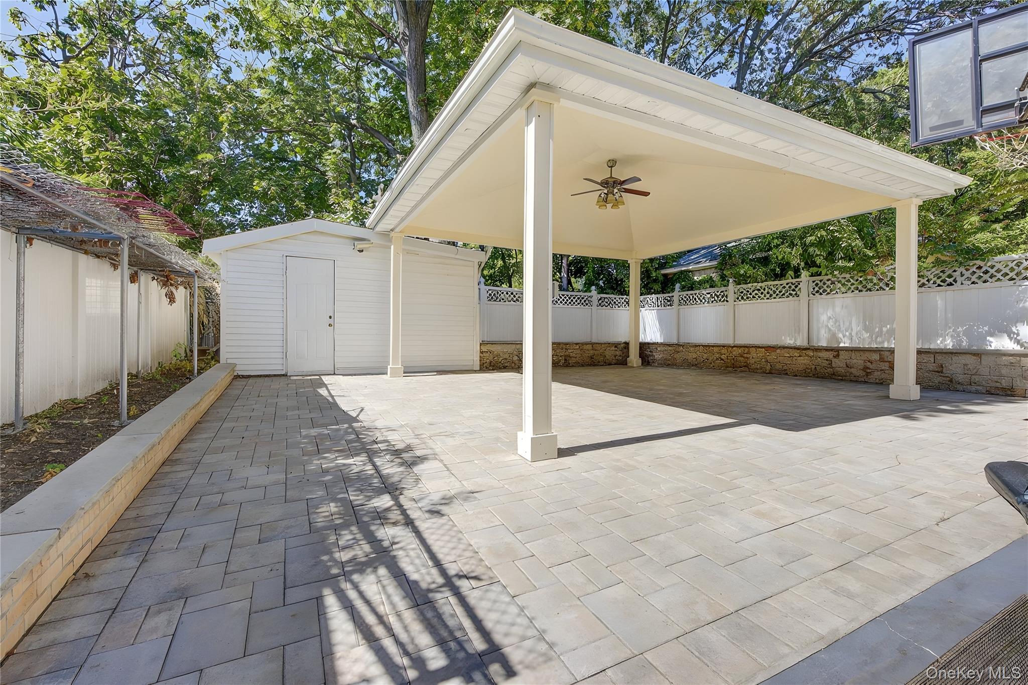 85-54 148th Street, Briarwood, NY 11435