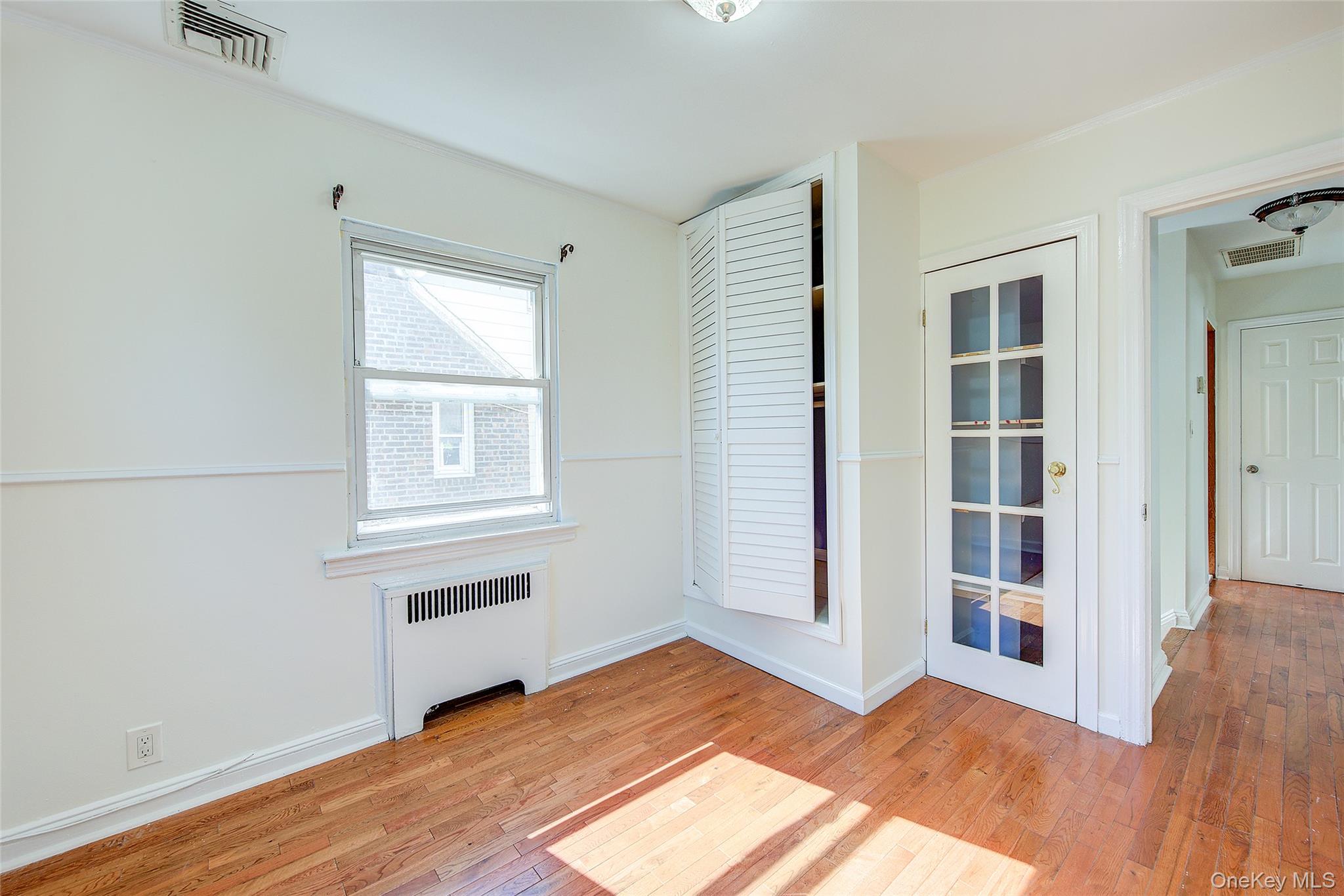 85-54 148th Street, Briarwood, NY 11435