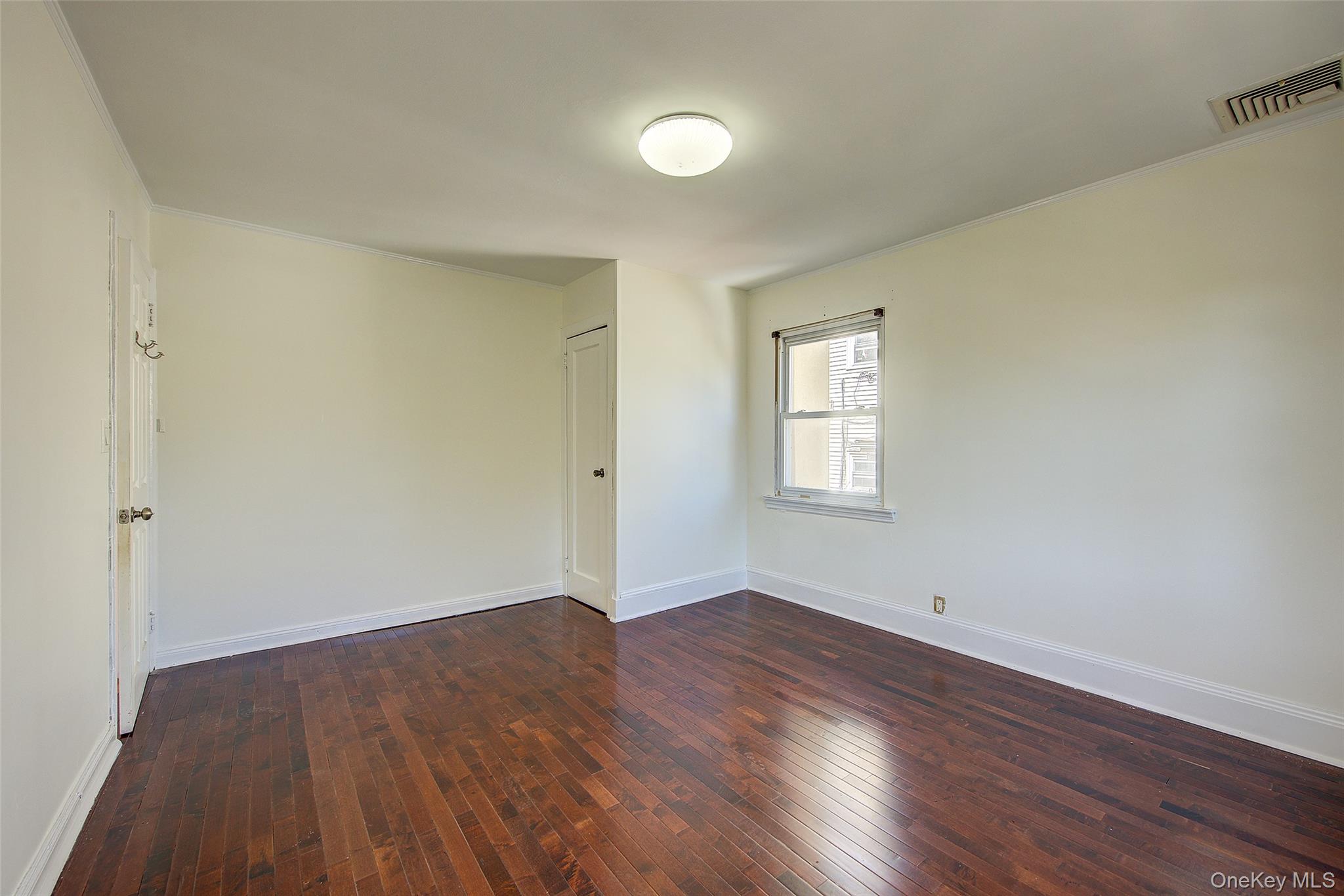 85-54 148th Street, Briarwood, NY 11435