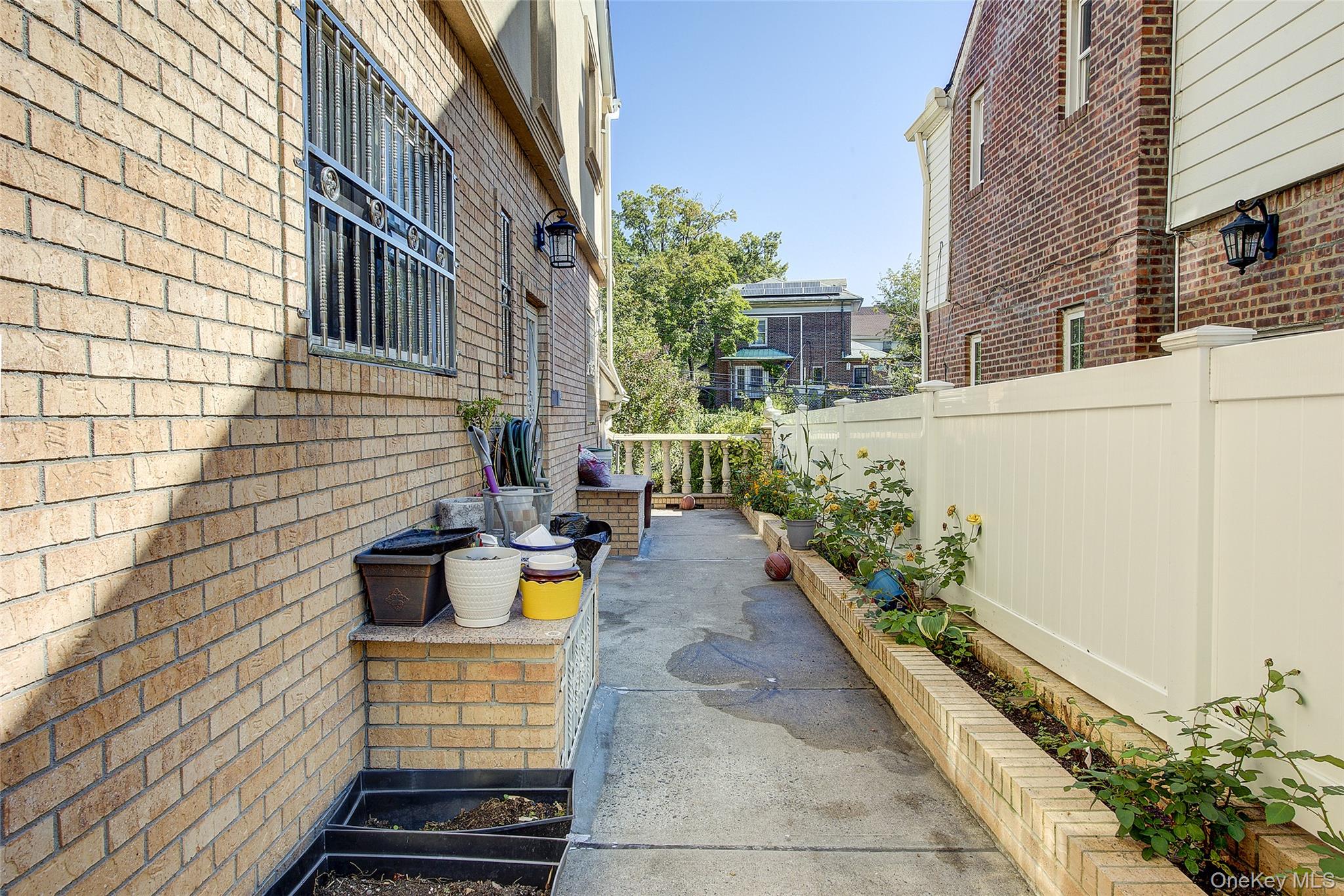 85-54 148th Street, Briarwood, NY 11435