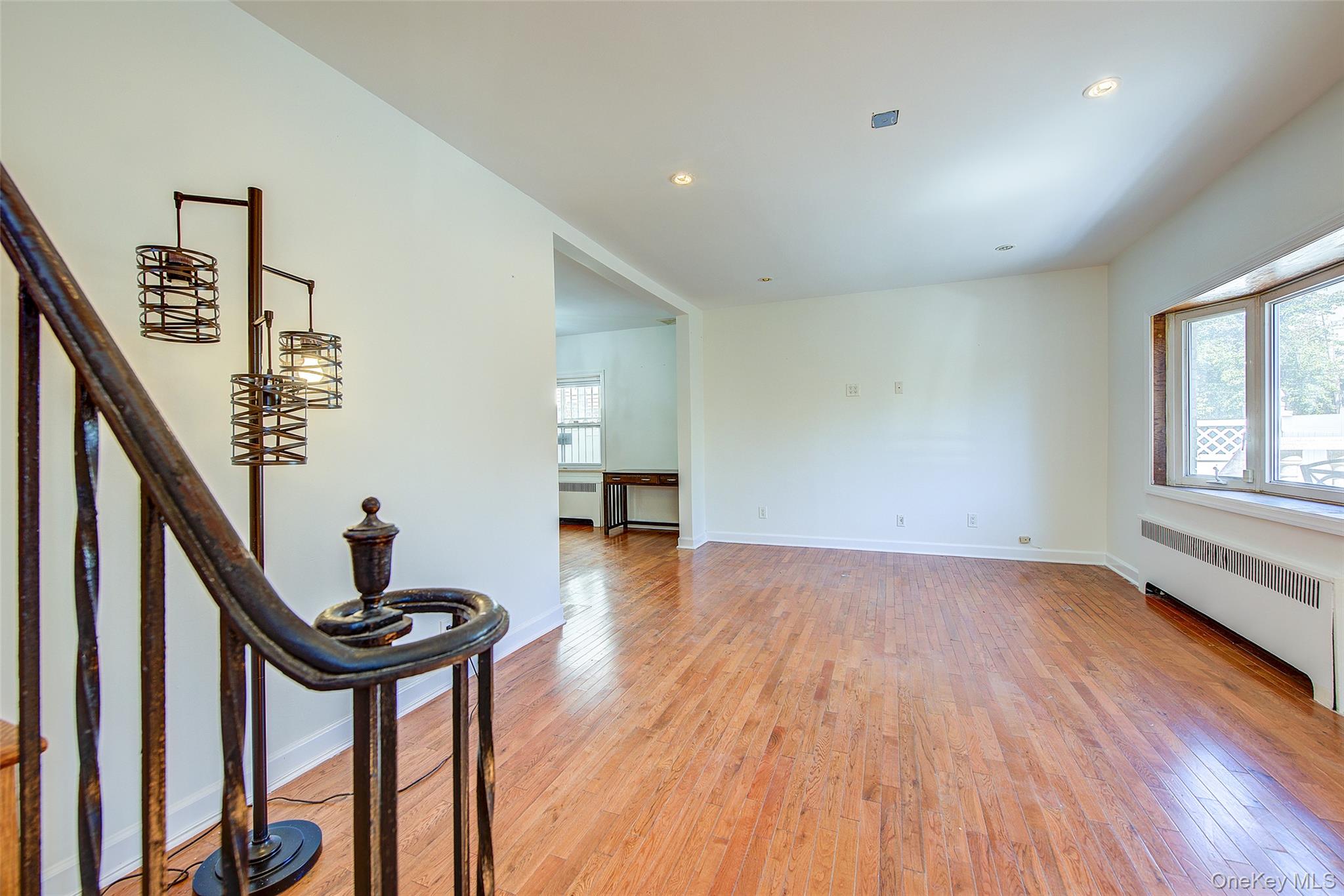 85-54 148th Street, Briarwood, NY 11435