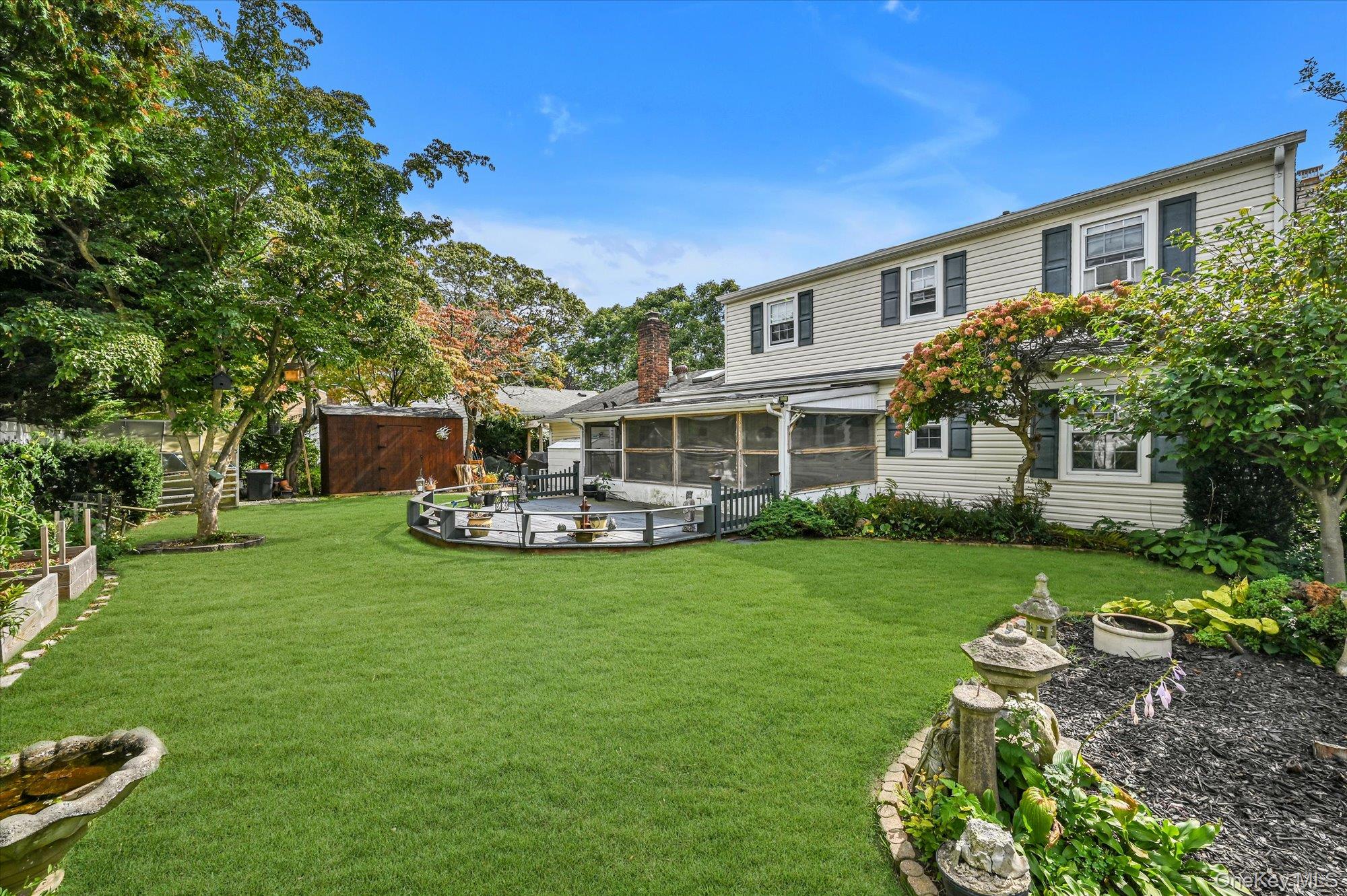 11 Pittsburgh Avenue, Massapequa, NY 11758