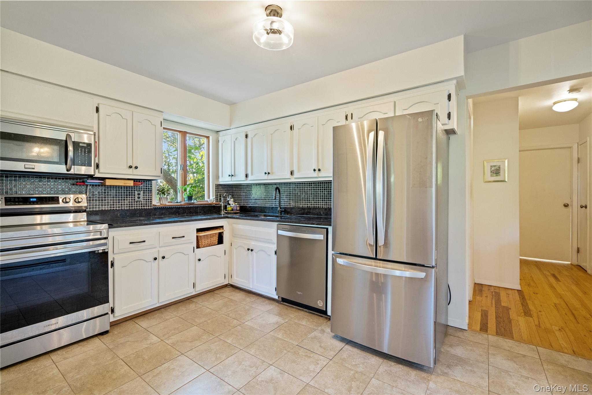 28 Tuscala Street, Selden, NY 11784