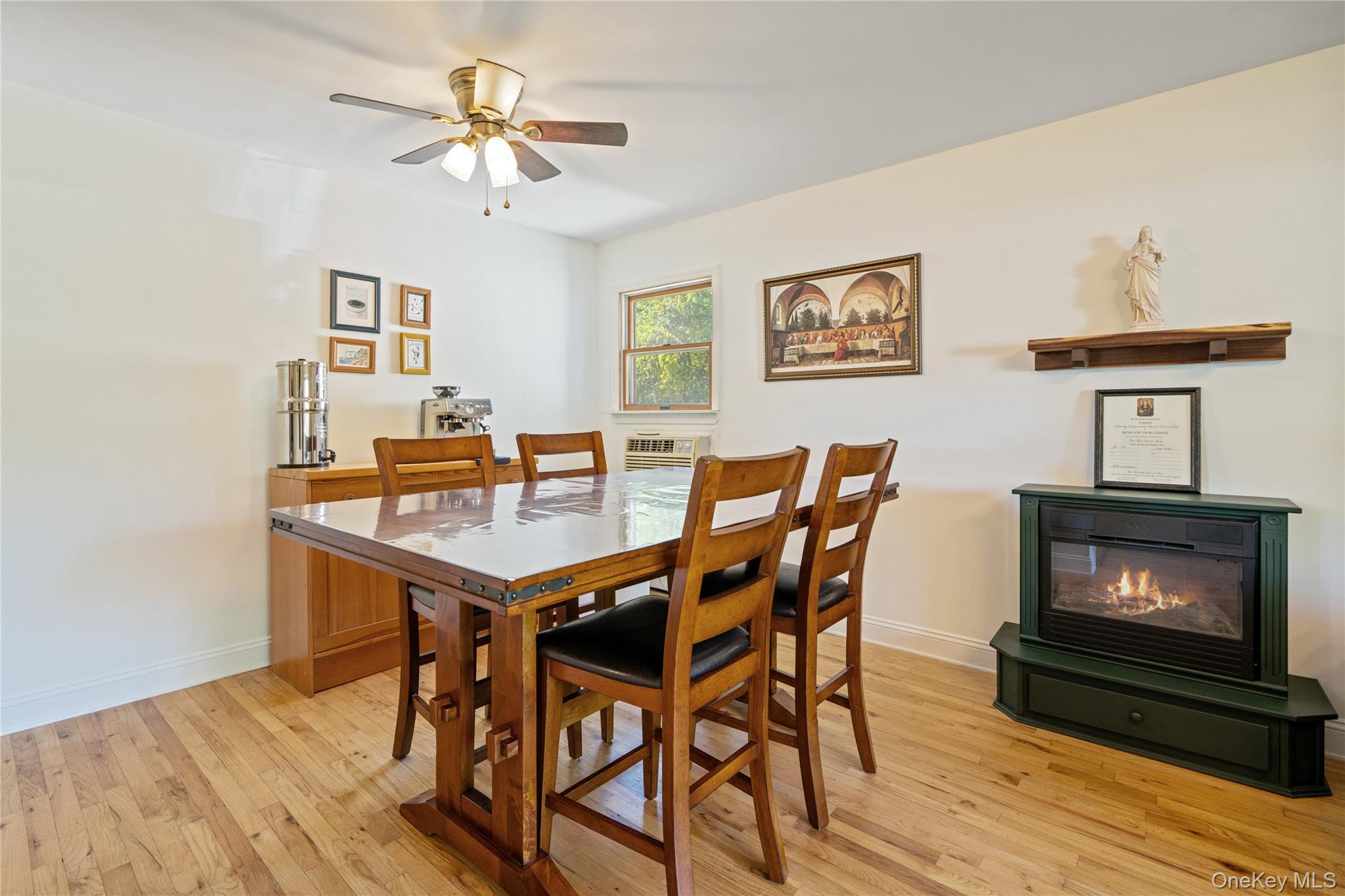 28 Tuscala Street, Selden, NY 11784