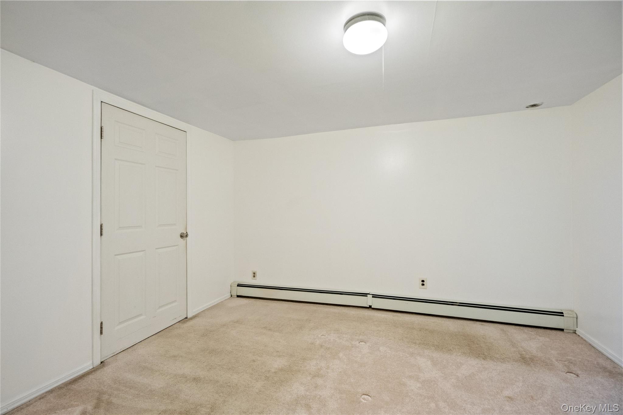 28 Tuscala Street, Selden, NY 11784