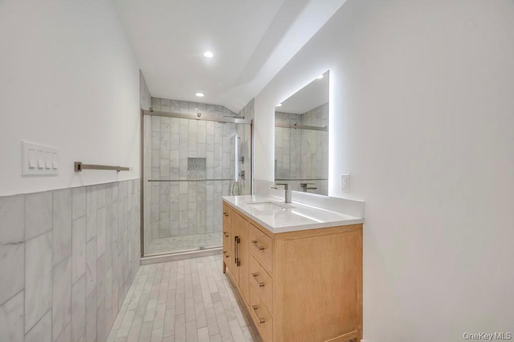 9 Brothers Court, Dix Hills, NY 11746