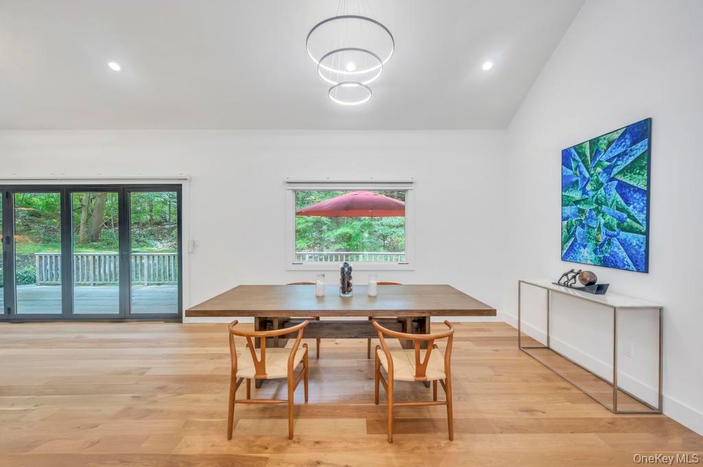 9 Brothers Court, Dix Hills, NY 11746