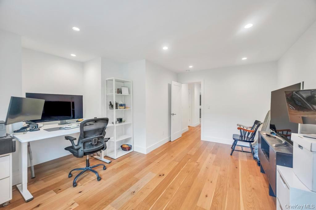 9 Brothers Court, Dix Hills, NY 11746