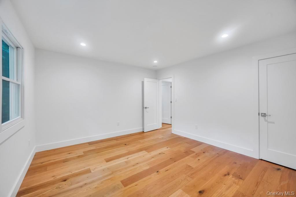 9 Brothers Court, Dix Hills, NY 11746