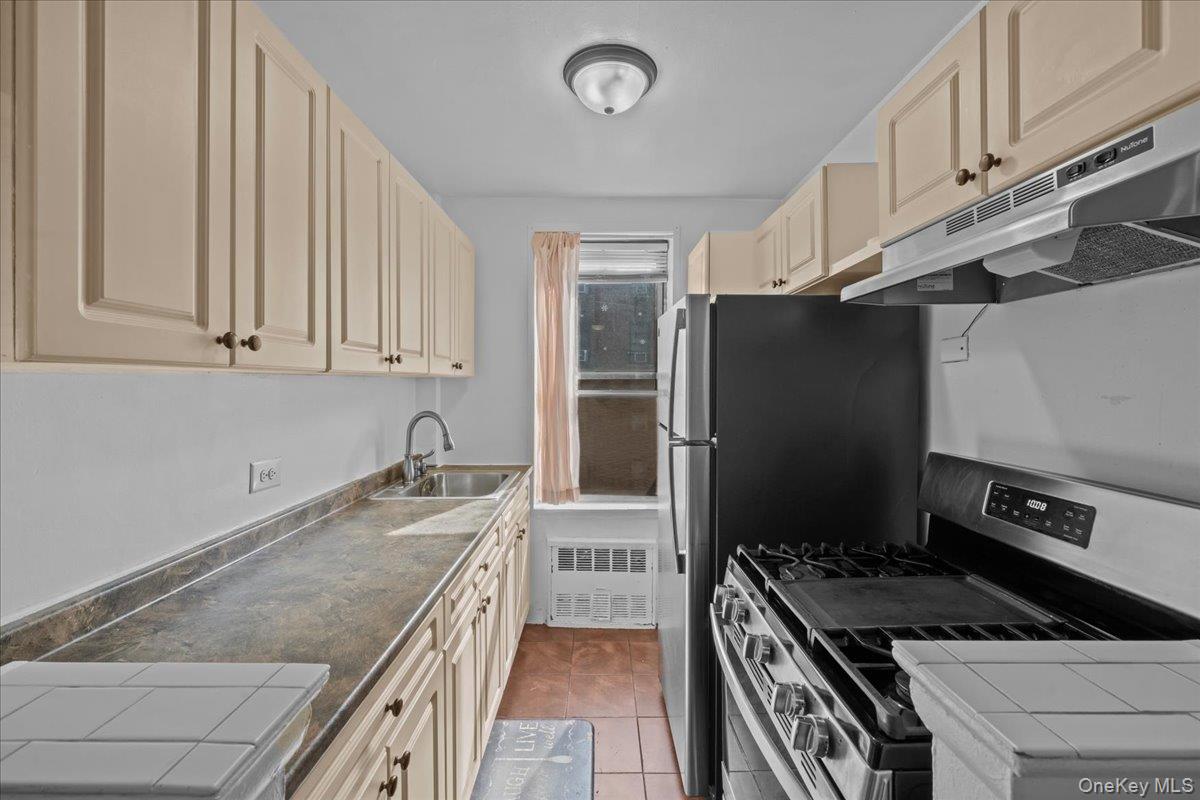 3520 Tryon Avenue # 502, Bronx, NY 10467