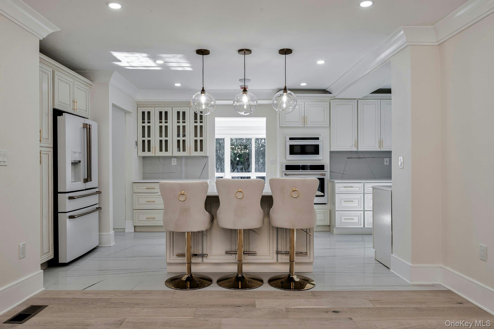 60 Long Drive, Hempstead, NY 11550