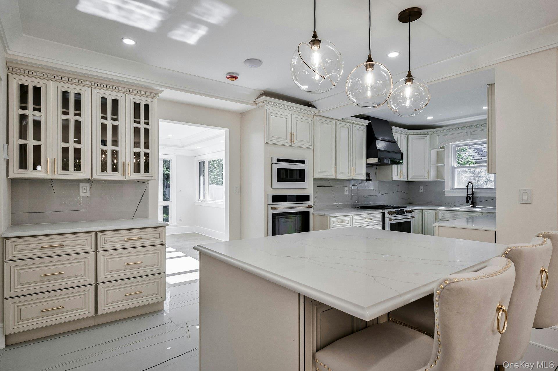 60 Long Drive, Hempstead, NY 11550