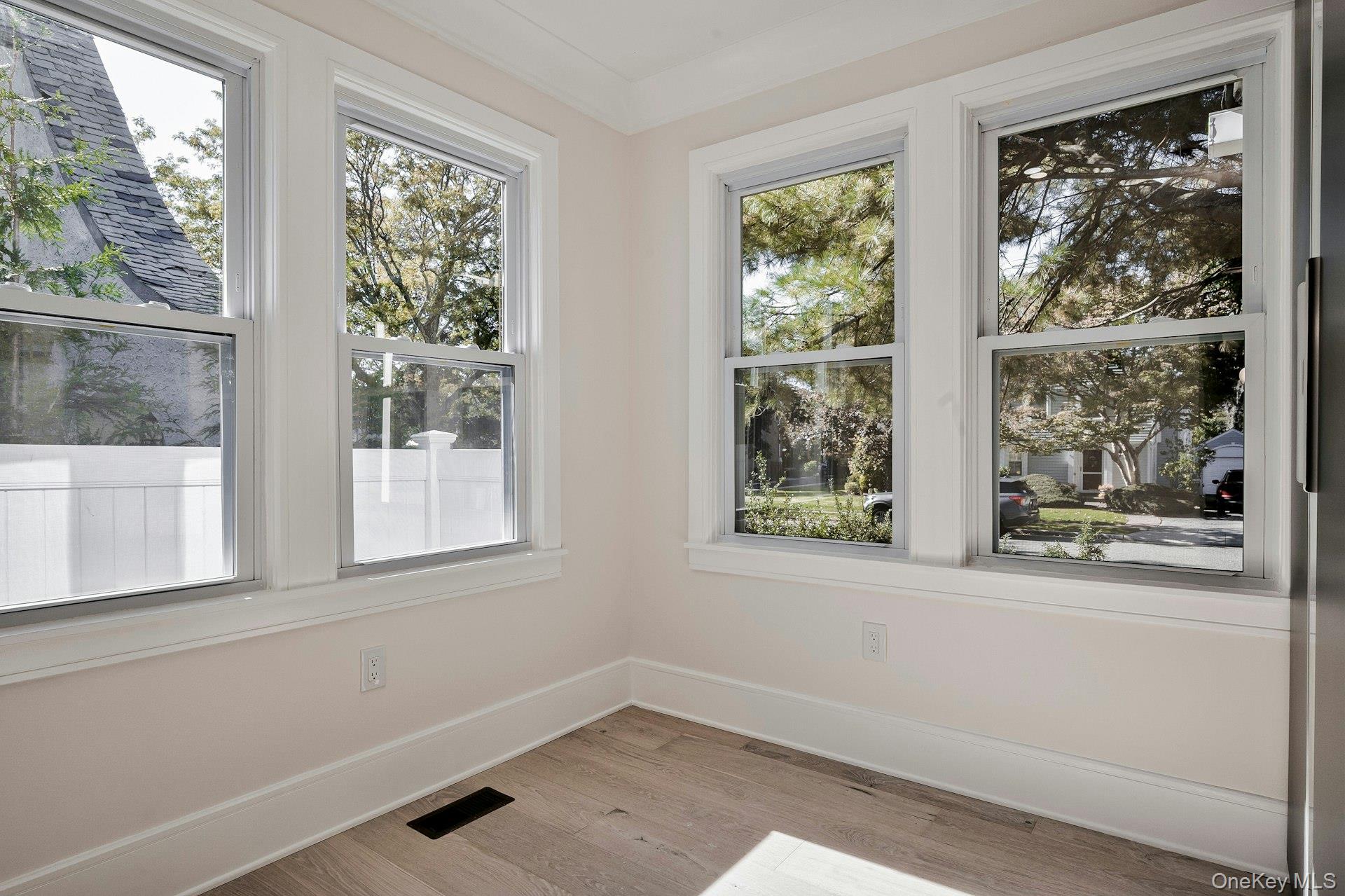 60 Long Drive, Hempstead, NY 11550