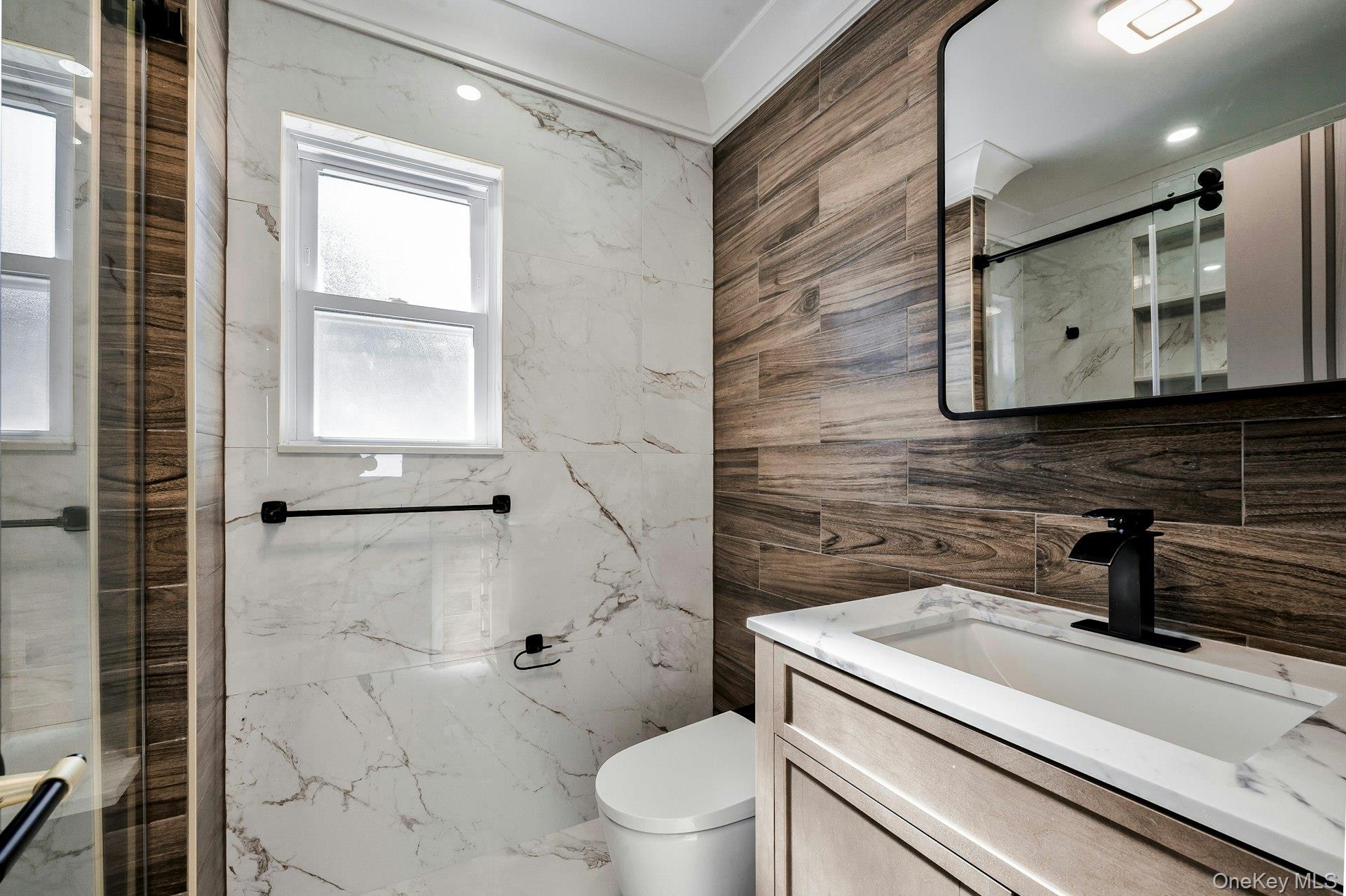 60 Long Drive, Hempstead, NY 11550