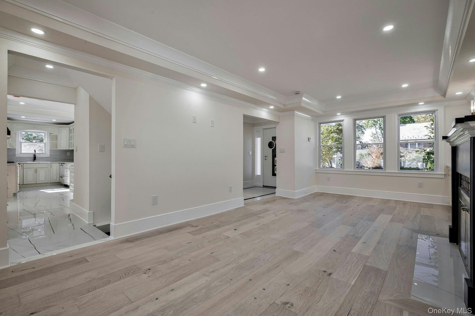 60 Long Drive, Hempstead, NY 11550