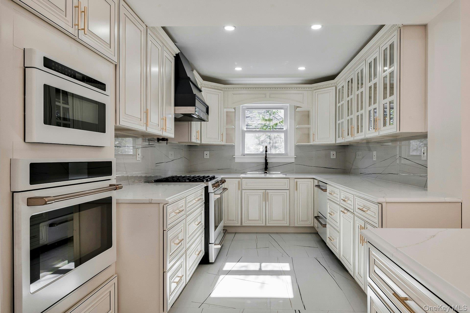 60 Long Drive, Hempstead, NY 11550