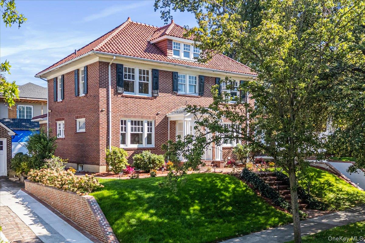 32-15 161st Street, Flushing, NY 11358