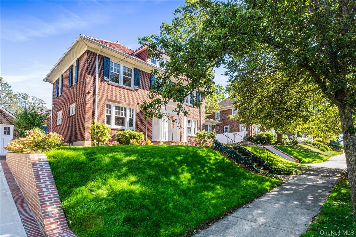 32-15 161st Street, Flushing, NY 11358