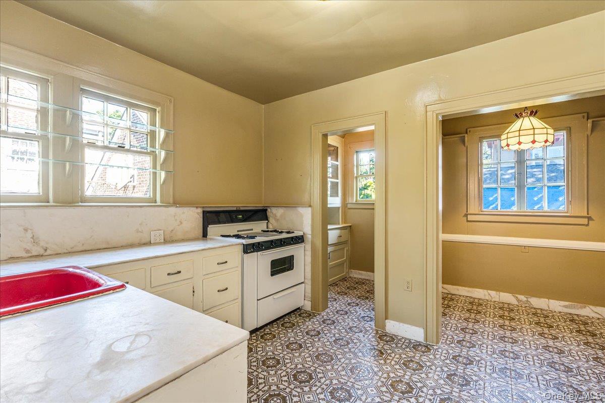 32-15 161st Street, Flushing, NY 11358