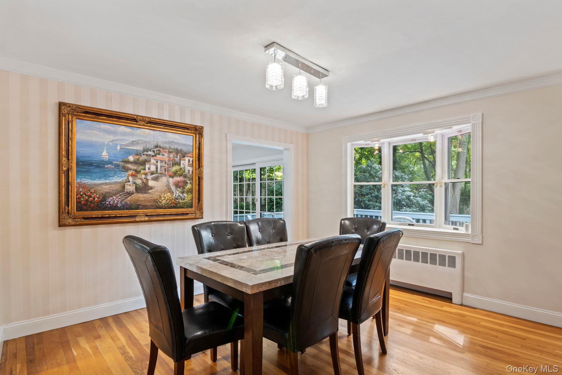 17 Bluebird Lane, Huntington, NY 11743