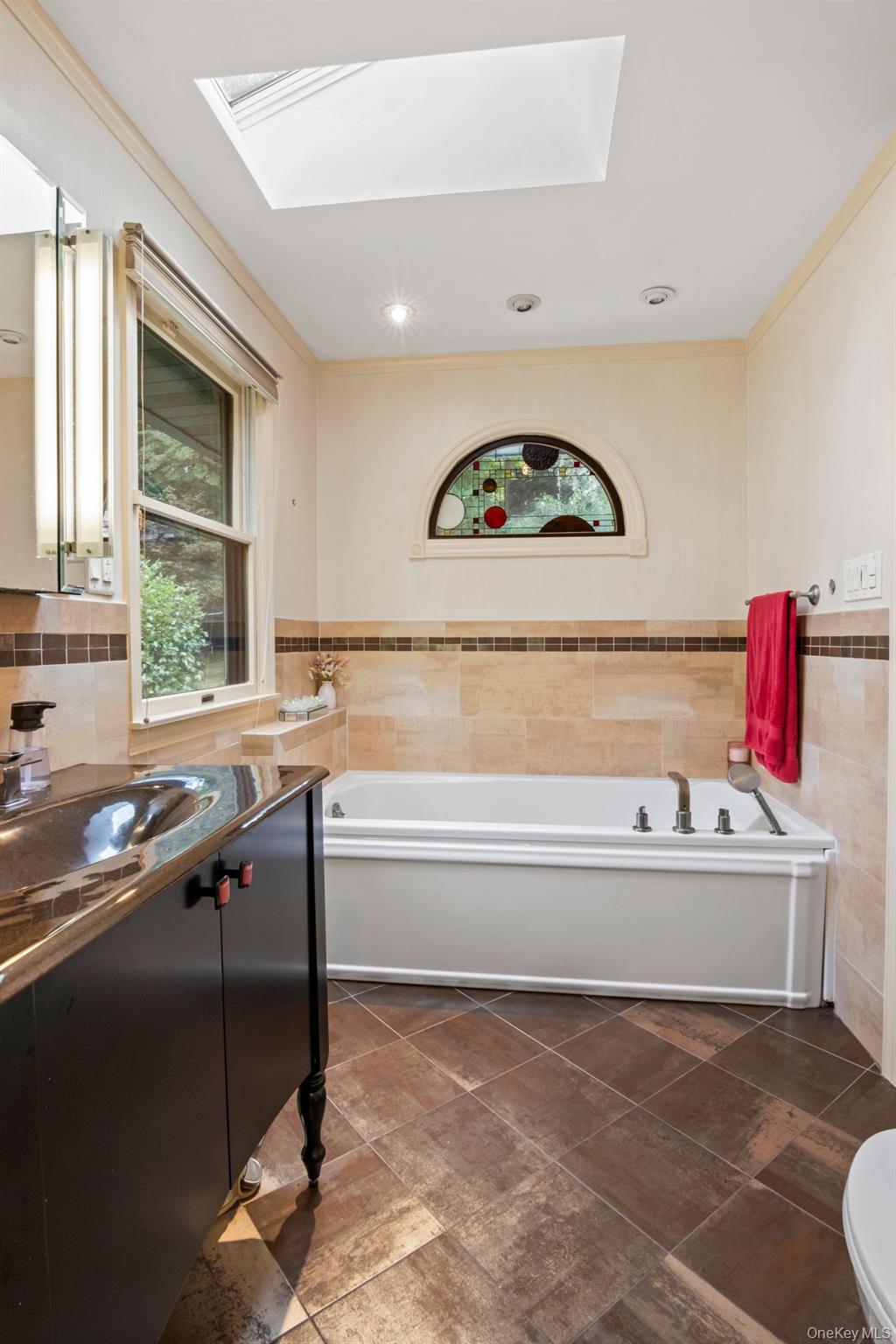 17 Bluebird Lane, Huntington, NY 11743