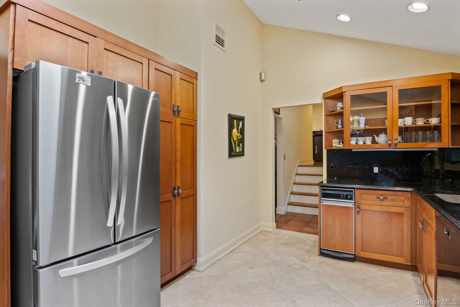 17 Bluebird Lane, Huntington, NY 11743