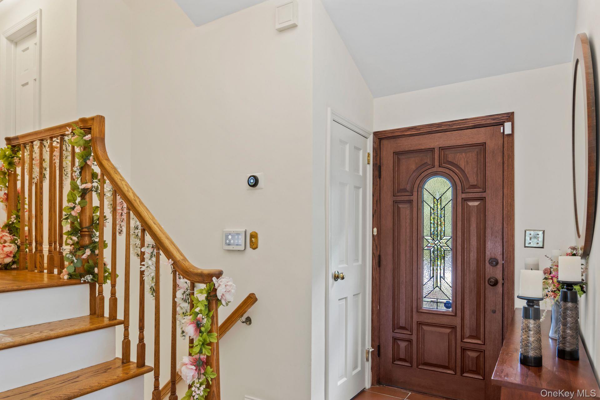 17 Bluebird Lane, Huntington, NY 11743