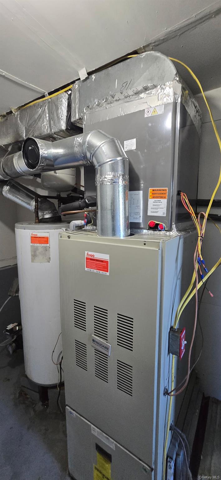 1902 Race Avenue, Medford, NY 11763