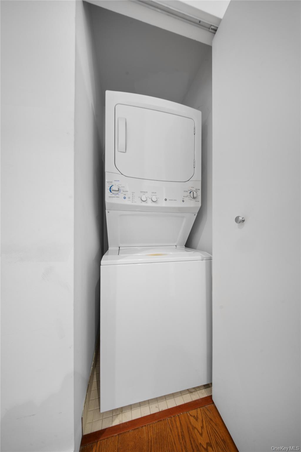 40-22 College point Boulevard # 6H, Flushing, NY 11354