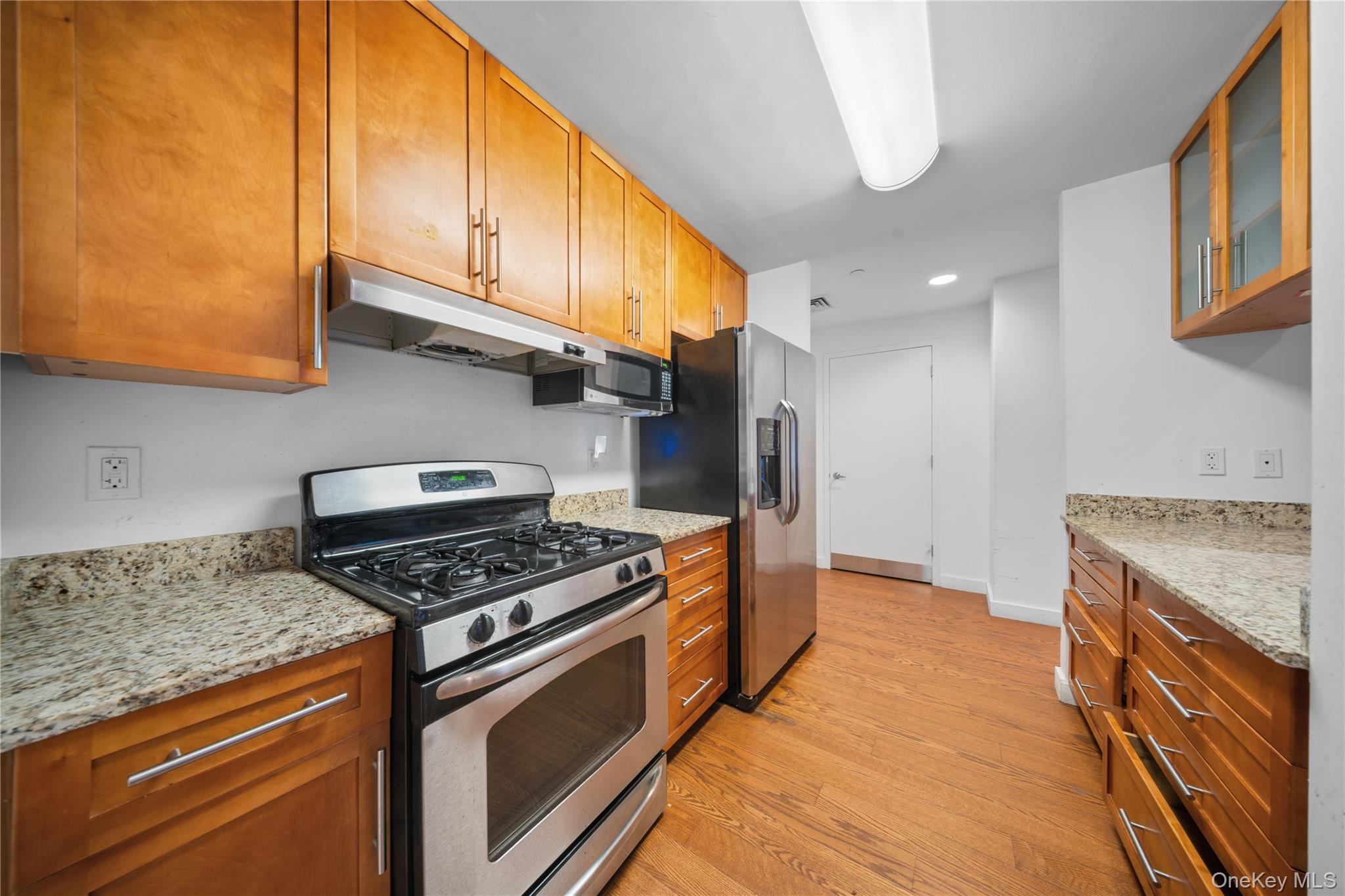 40-22 College point Boulevard # 6H, Flushing, NY 11354