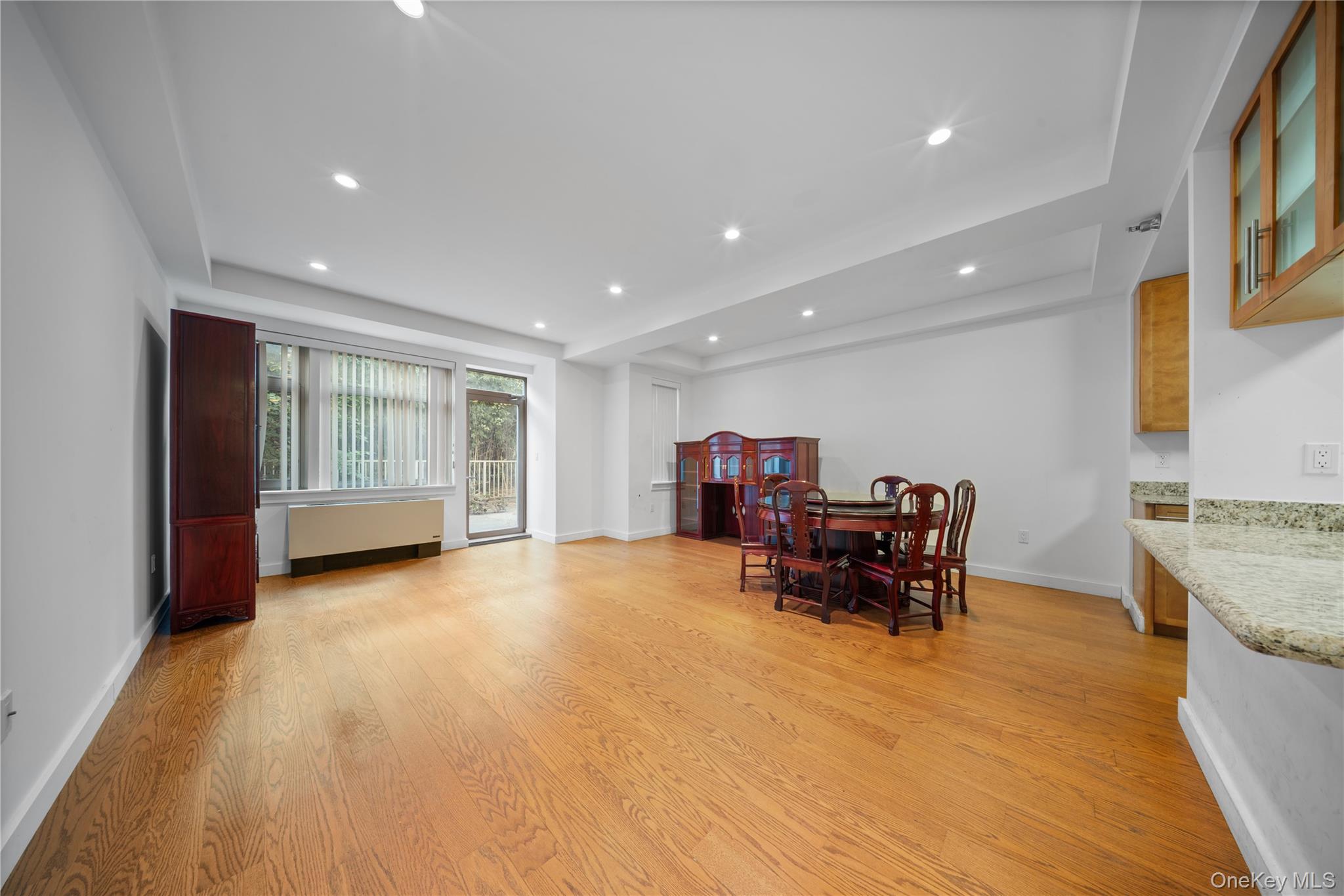 40-22 College point Boulevard # 6H, Flushing, NY 11354