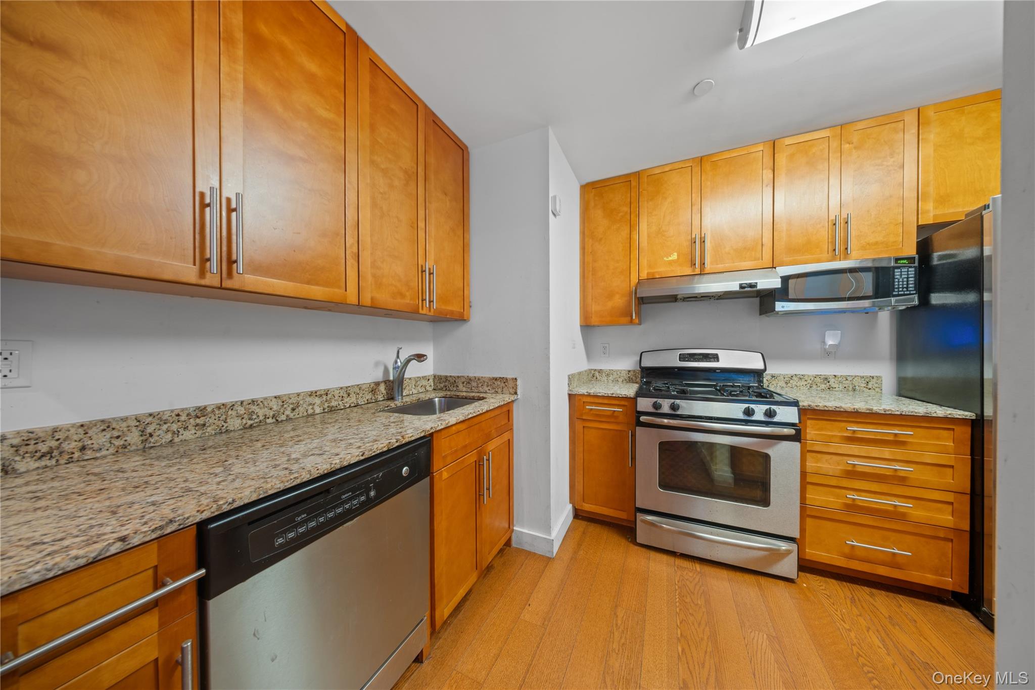40-22 College point Boulevard # 6H, Flushing, NY 11354