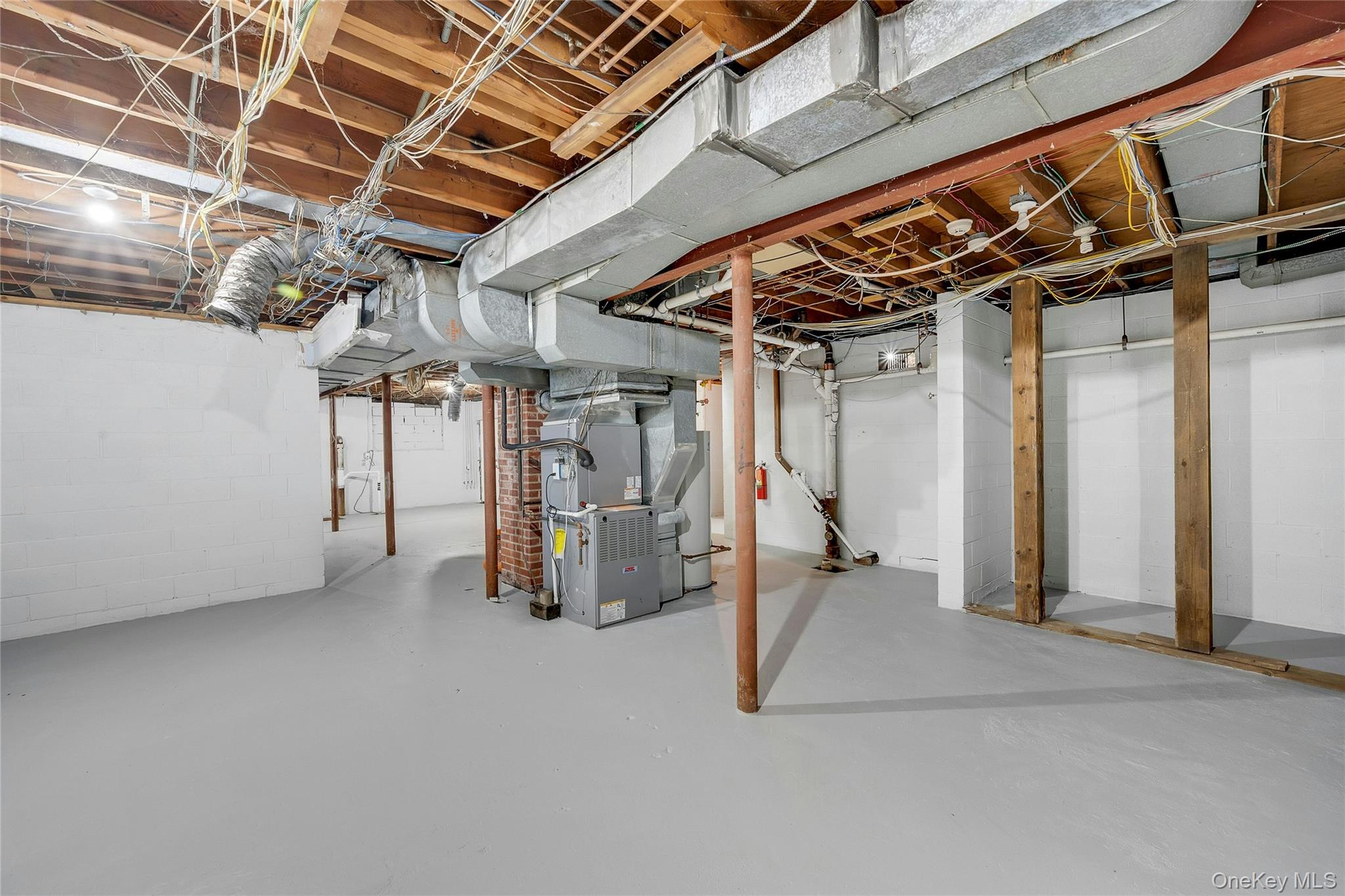 645 Marble Avenue, Thornwood, NY 10594