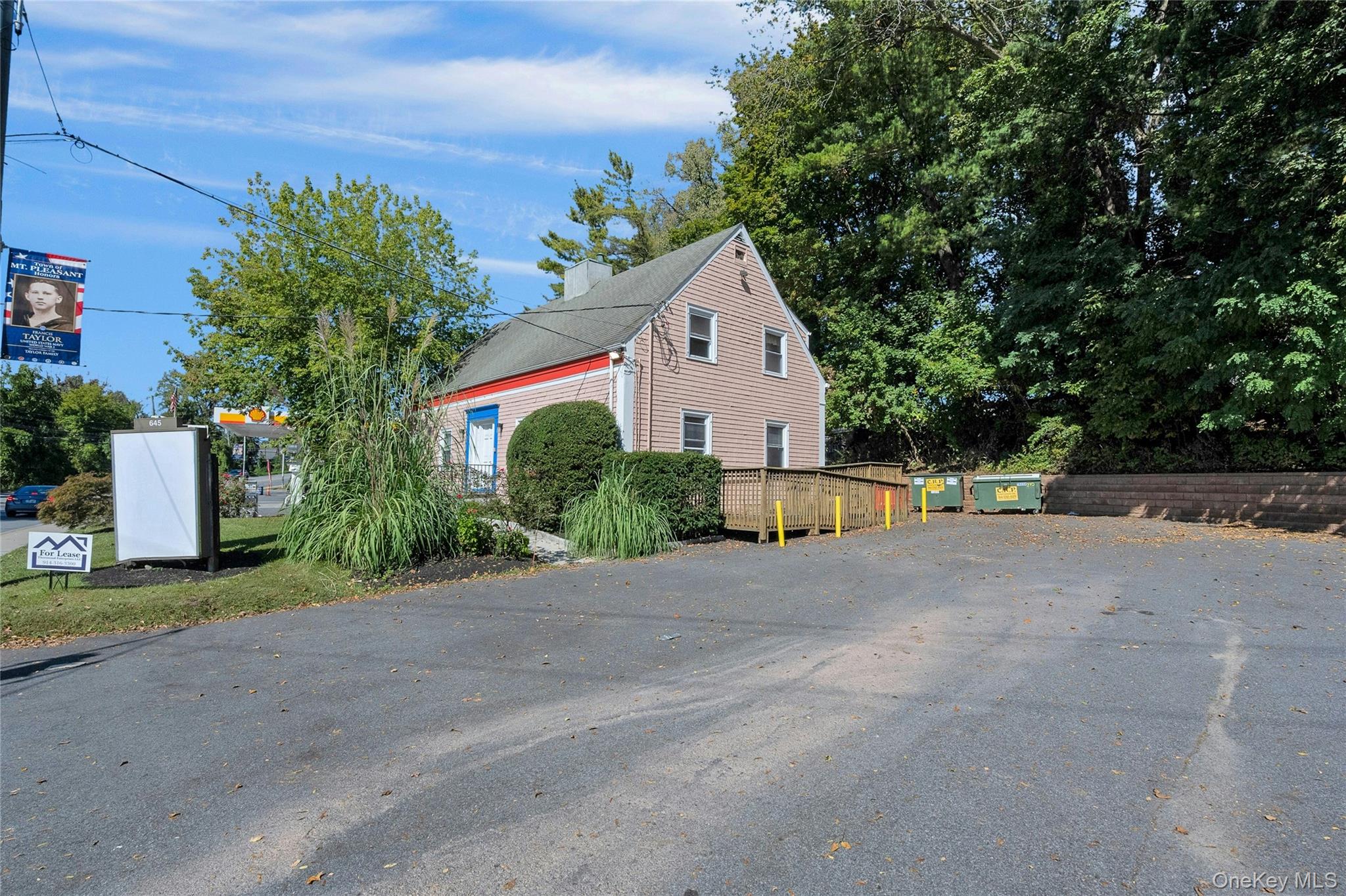 645 Marble Avenue, Thornwood, NY 10594