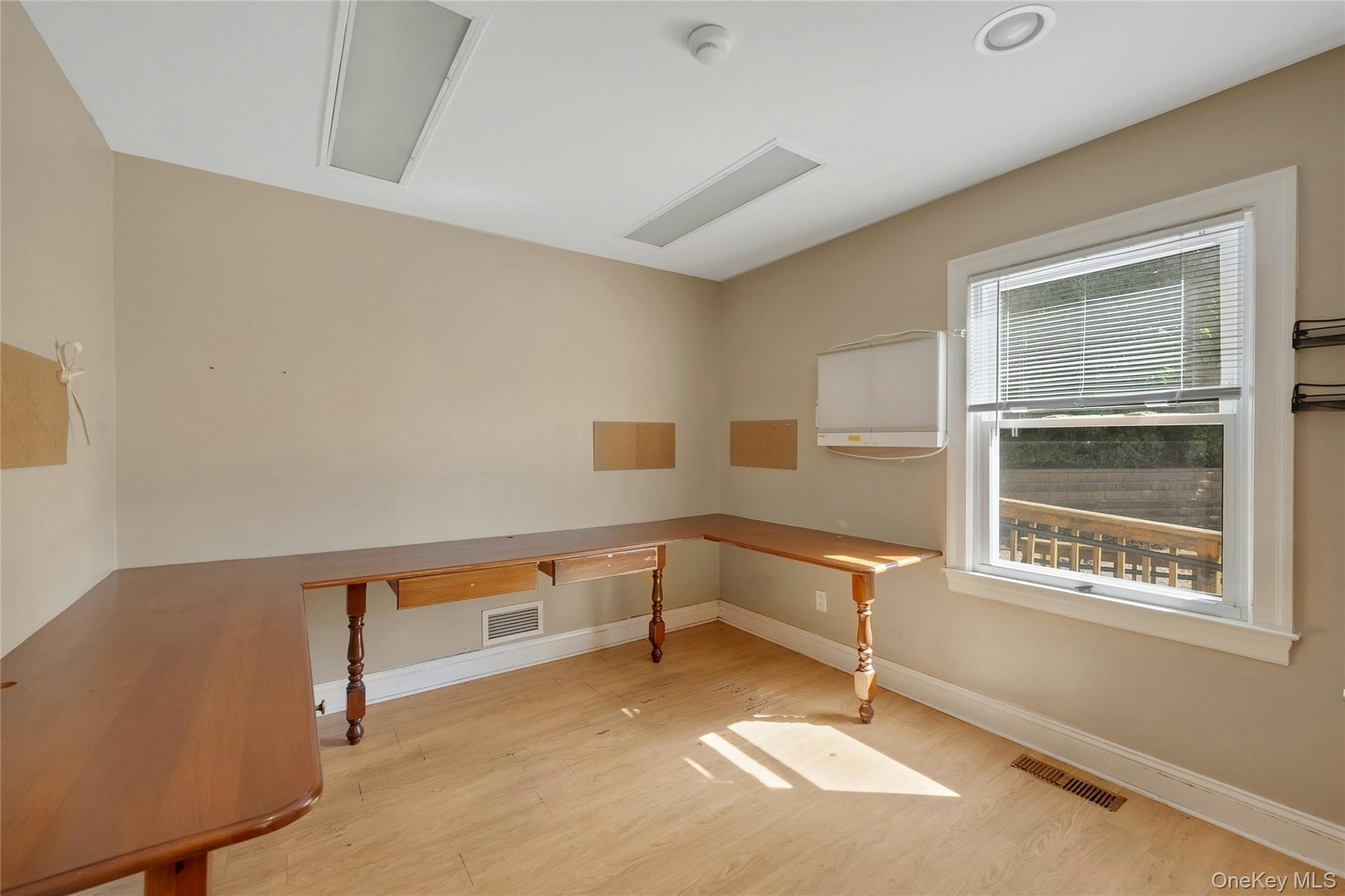 645 Marble Avenue, Thornwood, NY 10594