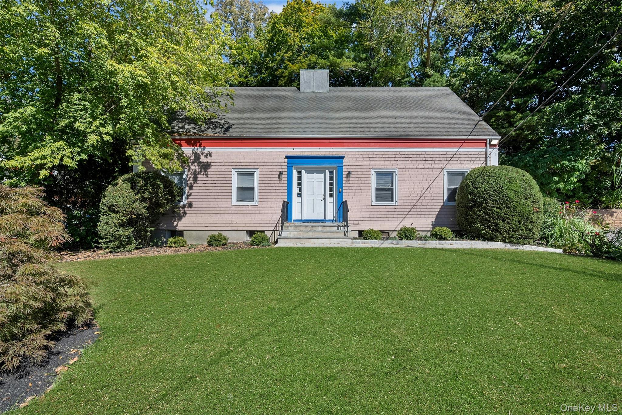 645 Marble Avenue, Thornwood, NY 10594