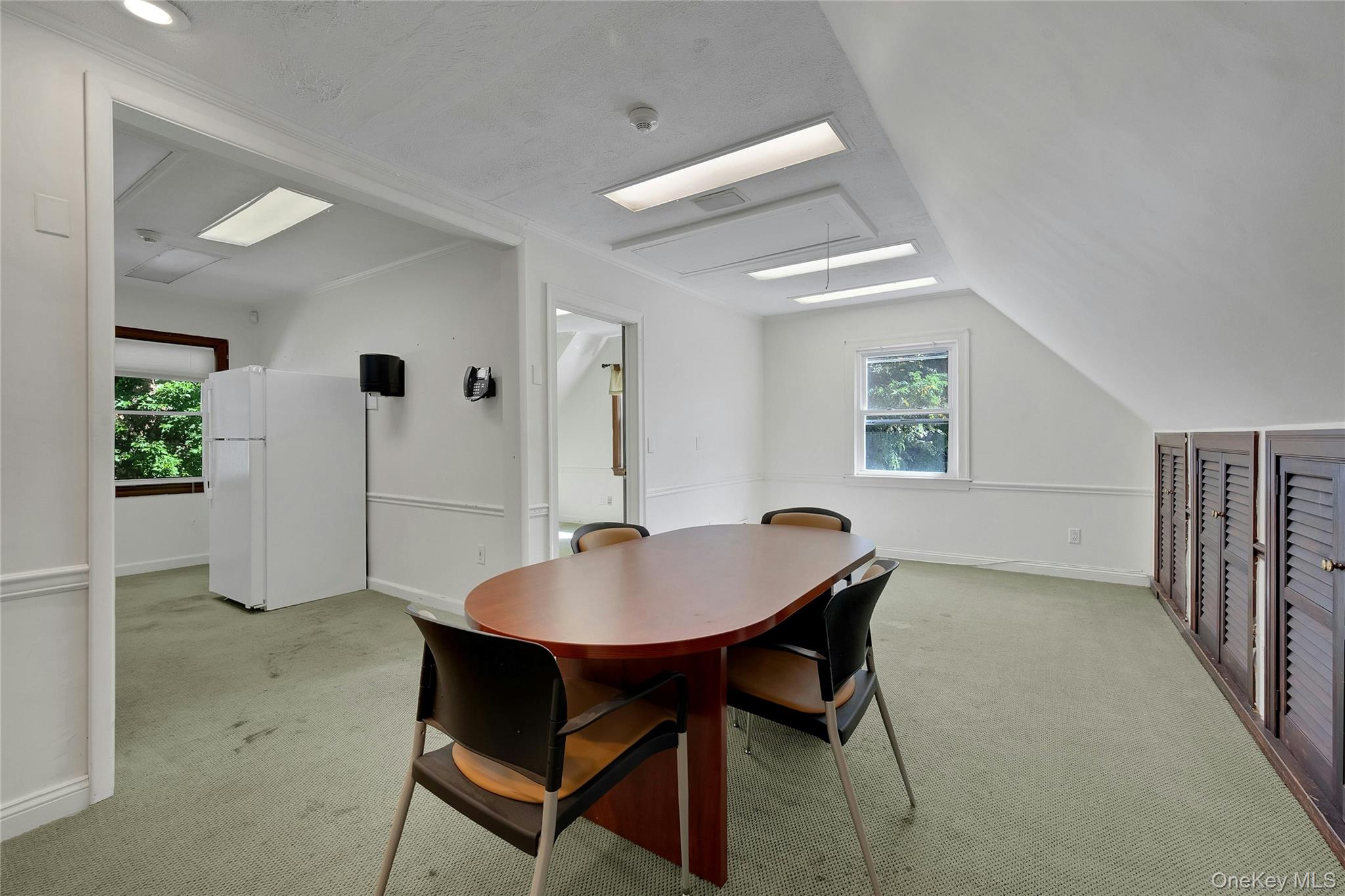 645 Marble Avenue, Thornwood, NY 10594